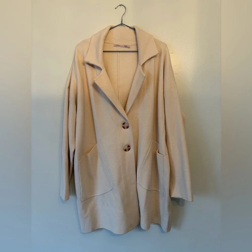 Cream Shacket - Picture 1 of 5